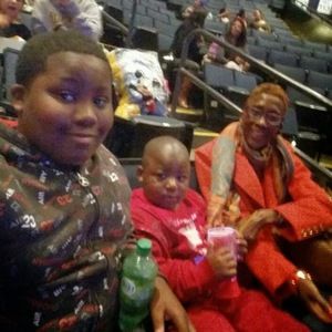 Meet your Posher, Carrie